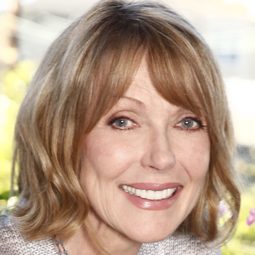 Susan Blakely - Airports演員 飾演