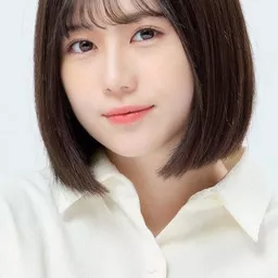 三原羽衣 飾演 Misaki