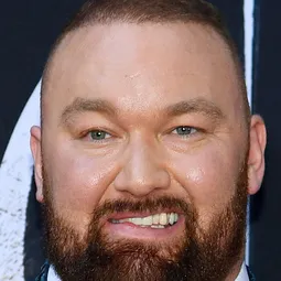 Hafþór Júlíus Björnsson 飾演 Goat Man