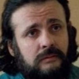 桑迪·亞力山德 飾演 Gang Leader