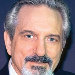 Martin Vidnovic 飾演 The King of Siam (voice)