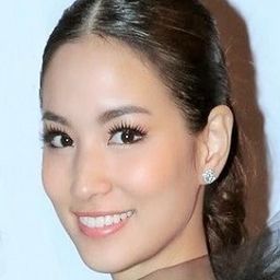 Chutima Teepanart 飾演 Nam