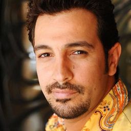 哈南·薩維安 飾演 Steve