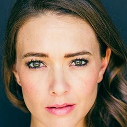 奧絲汀·海史密斯 飾演 Melanie