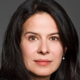 阿絲莉亞·拉米雷斯 - 戀你在他方演員 飾演Magda