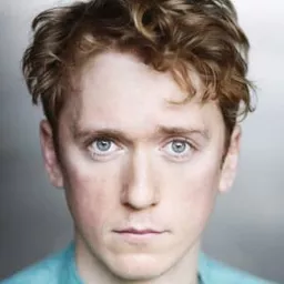 Barney Fishwick 飾演 Michael