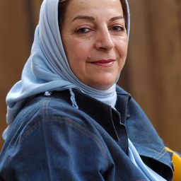 Marziyeh Boroumand 飾演 