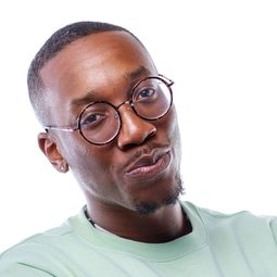 Courtney Revolution 飾演 Self