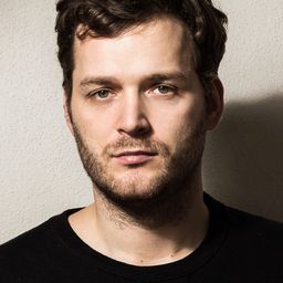 Andris Feldmanis - 情留六號車廂編劇