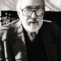 Emilio Carballido - 納薩林編劇