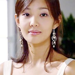 Kim Gyu-ri 飾演 Hye-jin