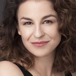 Olalla Hernández - 幻想的色彩演員 飾演Sor Reme