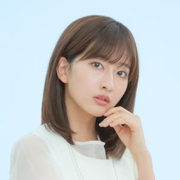 斉藤裏奈 飾演 