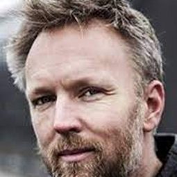Anders Valentinus Dam 飾演 Morten