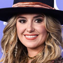 萊尼威爾遜 飾演 Amy