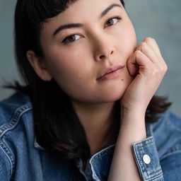 潔瑪·摩爾 飾演 Jemma