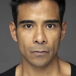 Elías Toscano - 愛的小麻煩演員 飾演Héctor