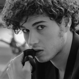 詹卡洛·柯馬雷 飾演 Ernesto