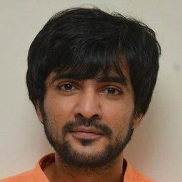 Sidhu Jonnalagadda - 蒂洛廣場演員 飾演Bala Gangadhar Tilak 