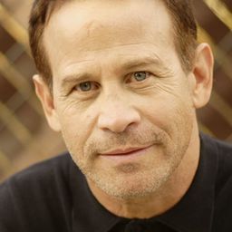 Chu Chu Malave 飾演 Cubby