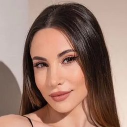 Magui Bravi - 鬼燭靈演員 飾演Lady Anne