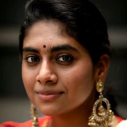 妮米莎·薩賈楊 飾演 Lathika Satheesh