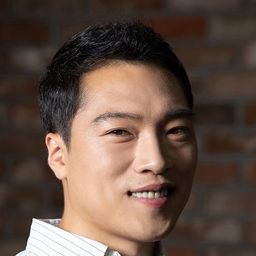 崔英佑 - 嫌疑犯X演員 飾演Forensic team member #1