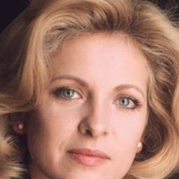 Michèle Grellier - Lovers of Paris演員 飾演Fanny, Miss Menu's niece and Narcisse's mistress