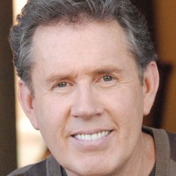 蓋瑞·格拉布斯 - 震盪真相演員 飾演FBI Agent