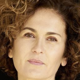 Marie-Lou Sellem - Dornröschen erwacht演員 飾演Inga Müller