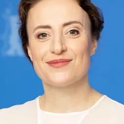 瑪倫艾格 飾演 Ariane