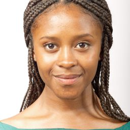 Mitu Panicucci 飾演 Snarky Student