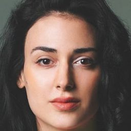 Rozalia Abgarian 飾演 Blaga's Student