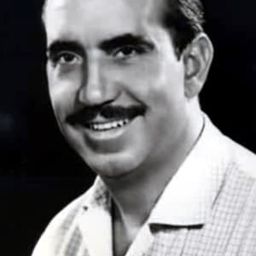 Antonio Ferrandis 飾演 Tomás