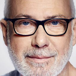 皮托·馬哈里薩 飾演 Roman