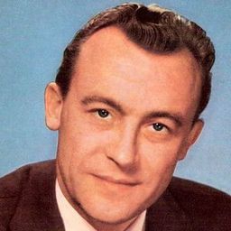 Claus Holm 飾演 Police Commissioner Axel Kersten