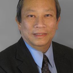 Kenny Chin 飾演 Korean Grocer