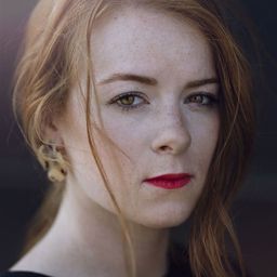 Alice D'Hauwe - 舐血成人禮演員 飾演CHU Party Student