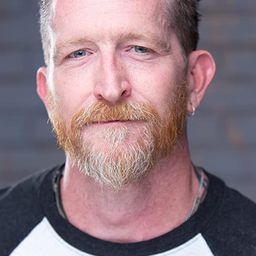 Andy Mackenzie 飾演 Rick