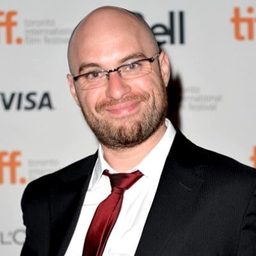 Nicolas Martinez 飾演 Pollo