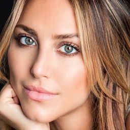 凱西·史考柏 飾演 Cynthia