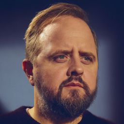 馬諾斯米蘭 飾演 Steffen