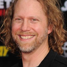 彼得林茨 飾演 Ernie (voice)