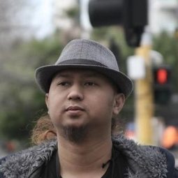 安基·恩巴拉 - 薇娜：死後七日導演