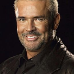 Eric Bischoff 飾演 Eric Bischoff (archive footage)