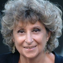 莉迪亞·畢昂迪 - To Want to Fly演員 飾演necrofila