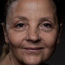 Rodica Negrea - Dracula演員 飾演