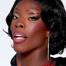 Keiona 飾演 Fabienne