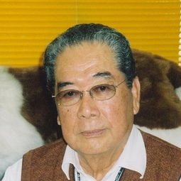 大平透 飾演 President (voice)