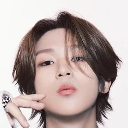 BIG Naughty - j-hope IN THE BOX演員 飾演Self